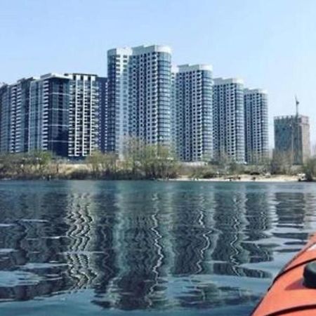 Жк Заречный Метро Славутич 基輔 外观 照片